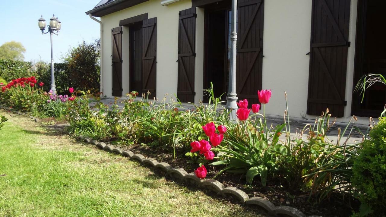 Maison De Vacances Trevieres Dış mekan fotoğraf